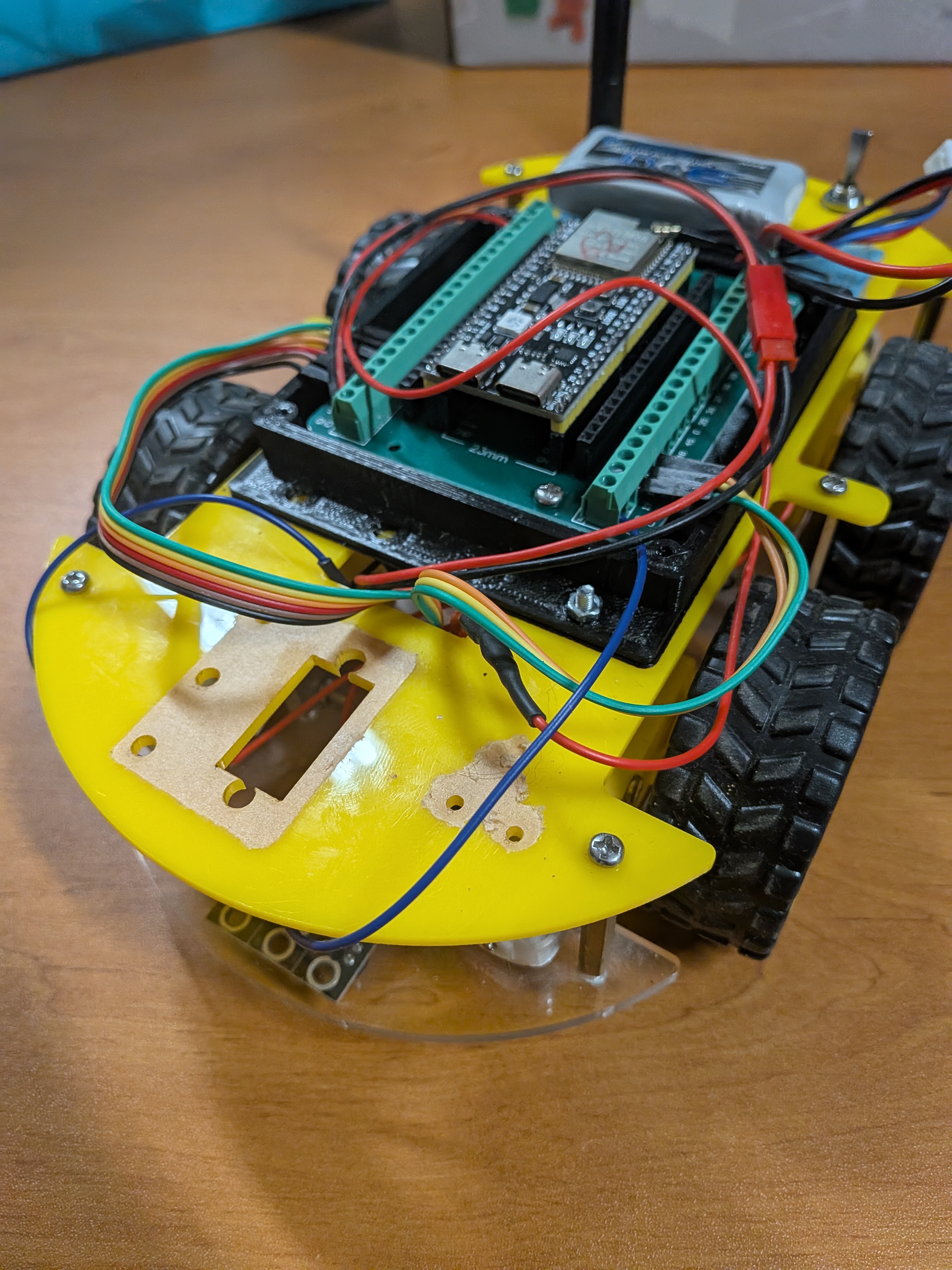 Détail du premier robot de Hervé